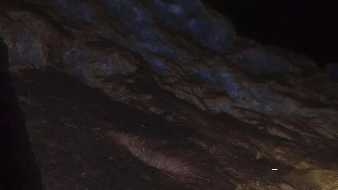 女朋友把我电话微信拉黑了？
